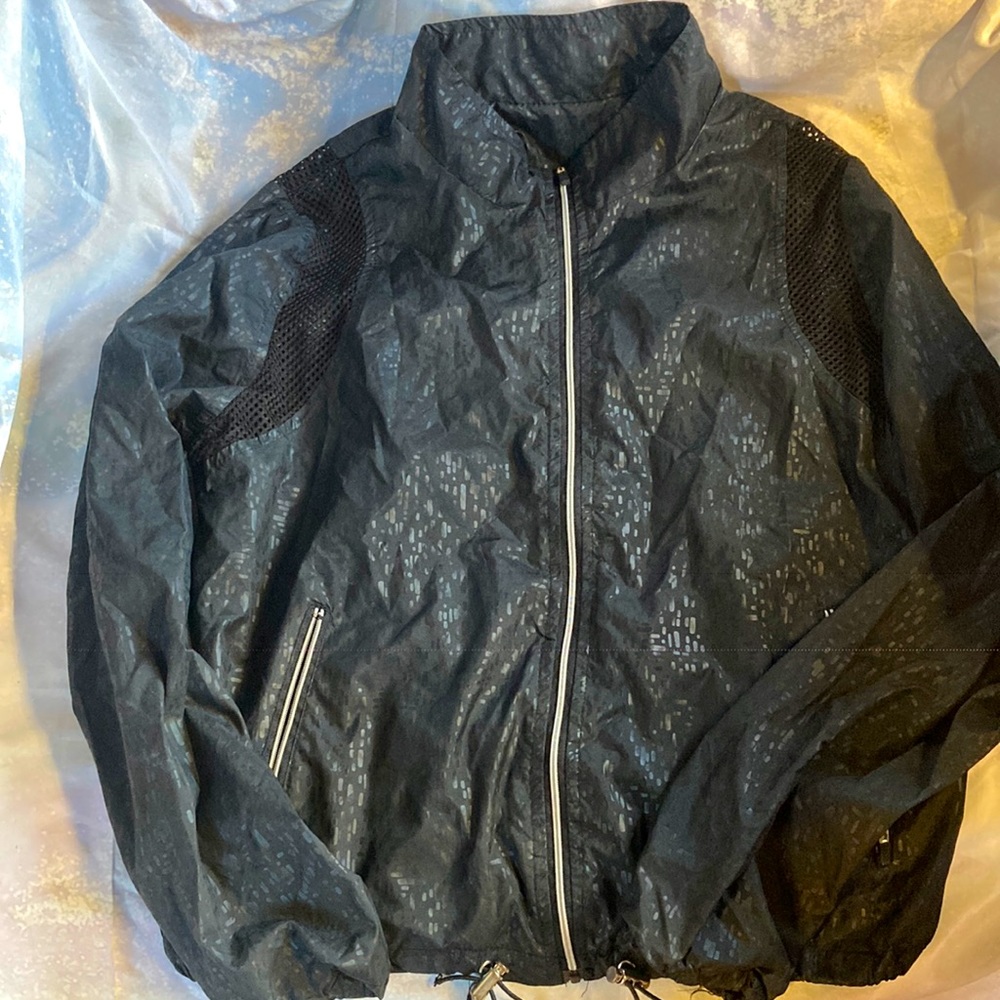 Chic Windbreaker